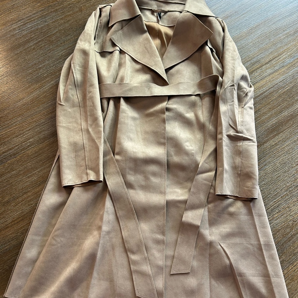Women’s tan trench coat